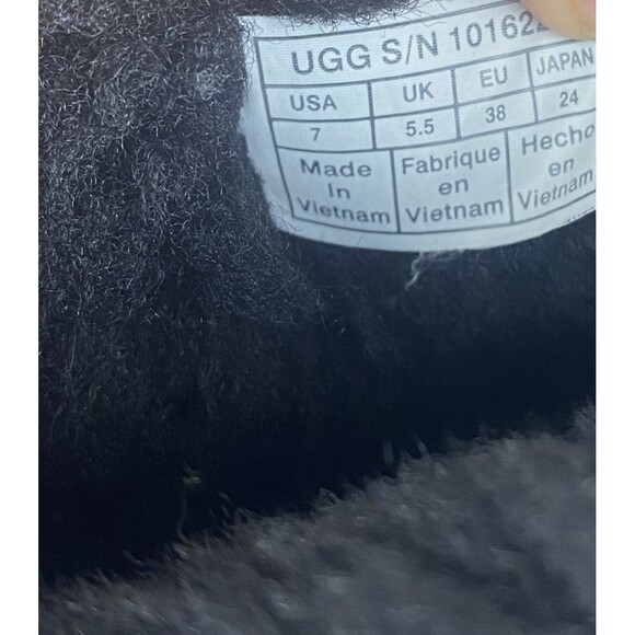 UGG Bailey Bow II Boots Womens Size 7 Black Leather Sheepskin Pull On Winter - Picture 11 of 12